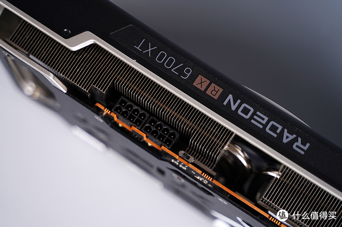 乔家一物：大号ITX装机分享，黑白美学的体现