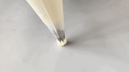 教人如何裱花视频讲解教程,蛋糕裱花必须知道的几种表现手法