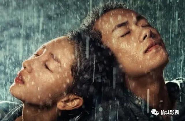 周冬雨获金鸡三金影后,周冬雨出道后一共拿过几个奖