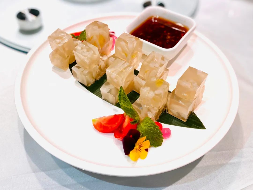 从2003年的水上大塘到现在，郑州的南边终于有店啦