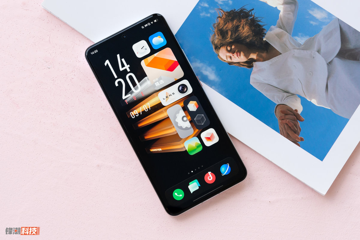 iQOO8性能评测,iqoo8的三种配色展示