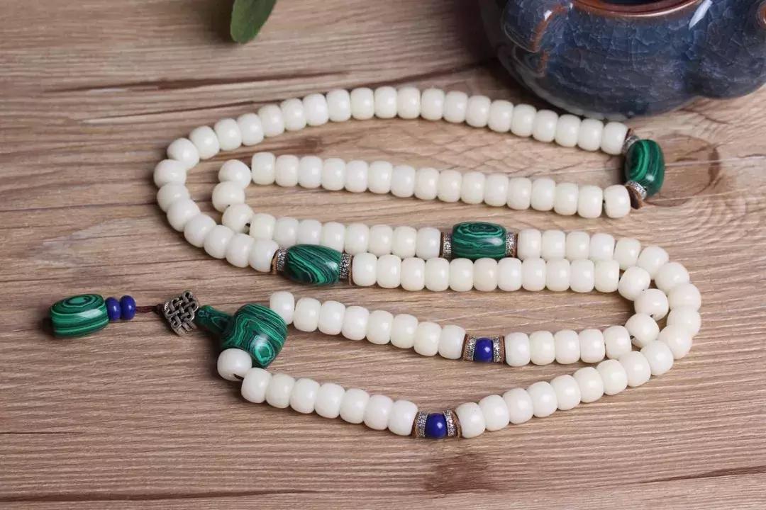 猪年合适带什么珠宝,狗年今年佩戴什么手串