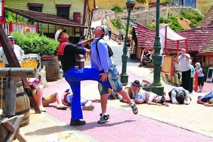 80后向往的“童话世界”，马耳他海湾的大力水手村