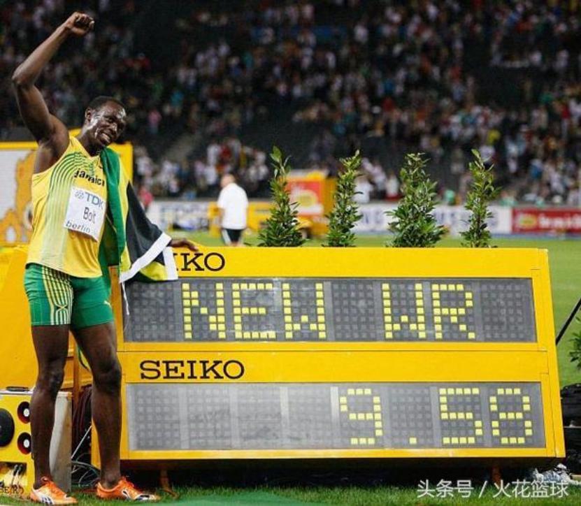 现在的博尔特大肚腩,博尔特是怎么练出腹肌的