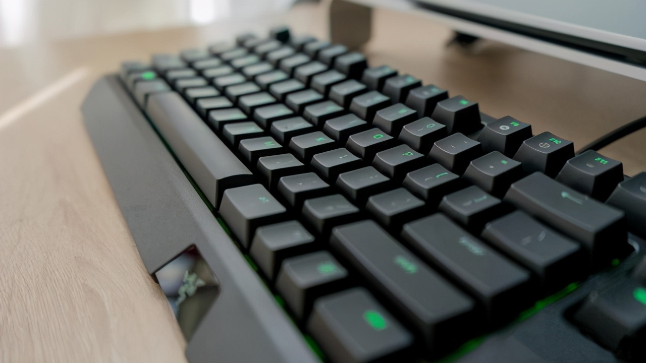 雷蛇黑寡妇蜘蛛标准版键盘好用吗,雷蛇绿轴黑寡妇蜘蛛v3键盘