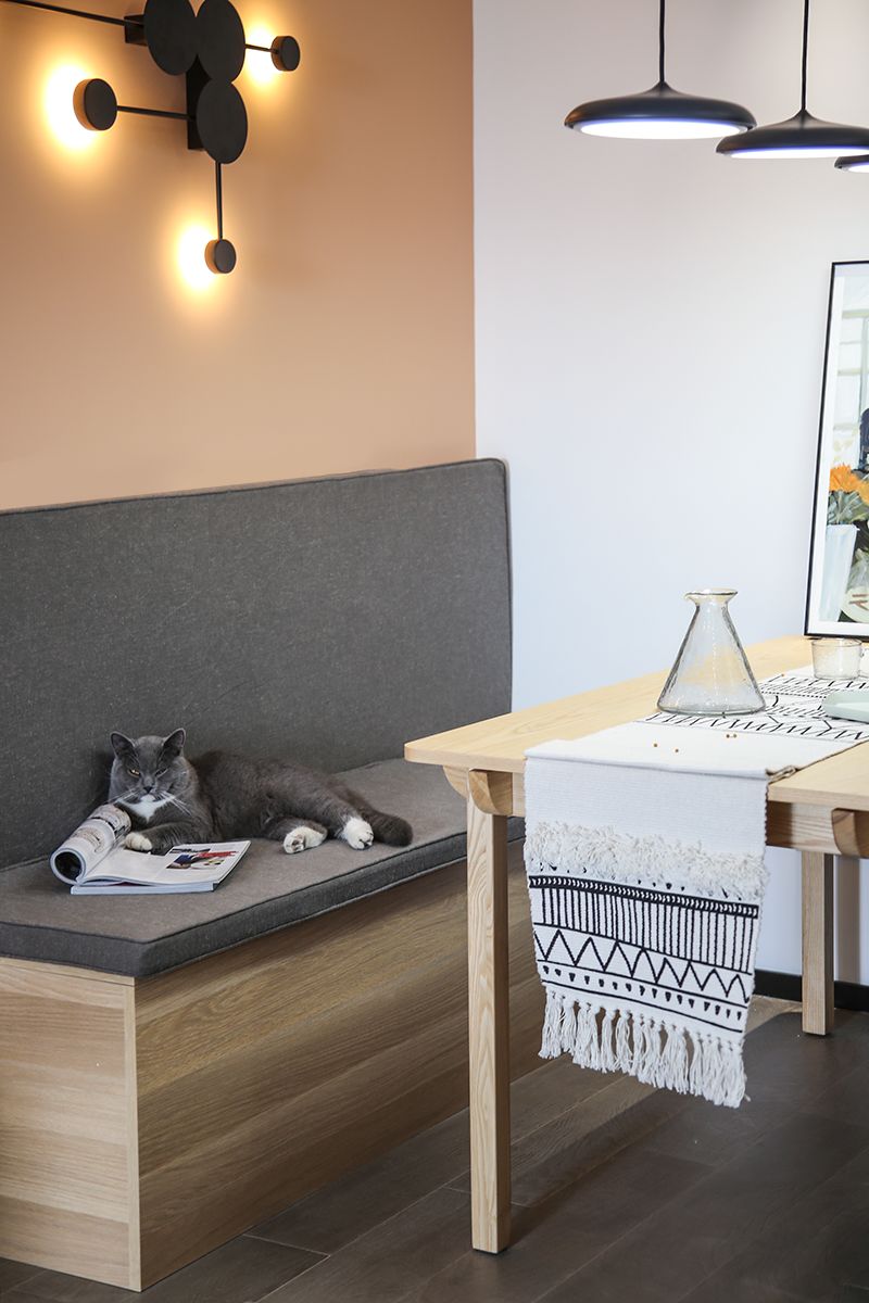 北欧两居室时尚复古赋予灵动空间,二居室户型装修70平北欧