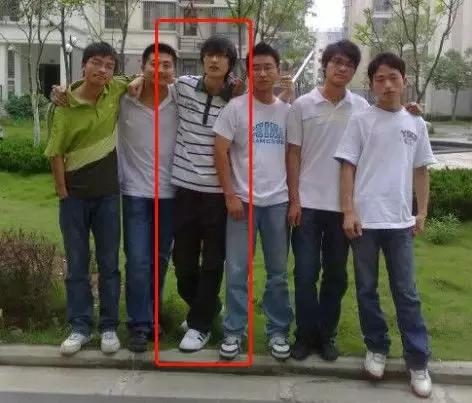 摘掉“有色眼镜”看许嵩：做他的歌迷，真的很惨