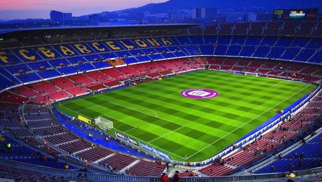 为什么我们的专业足球场离球场远,专业足球球场为什么不可以比赛