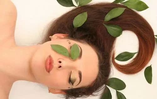 为什么经常洗头还是很多头皮屑,每天洗头为什么头皮屑还是很多