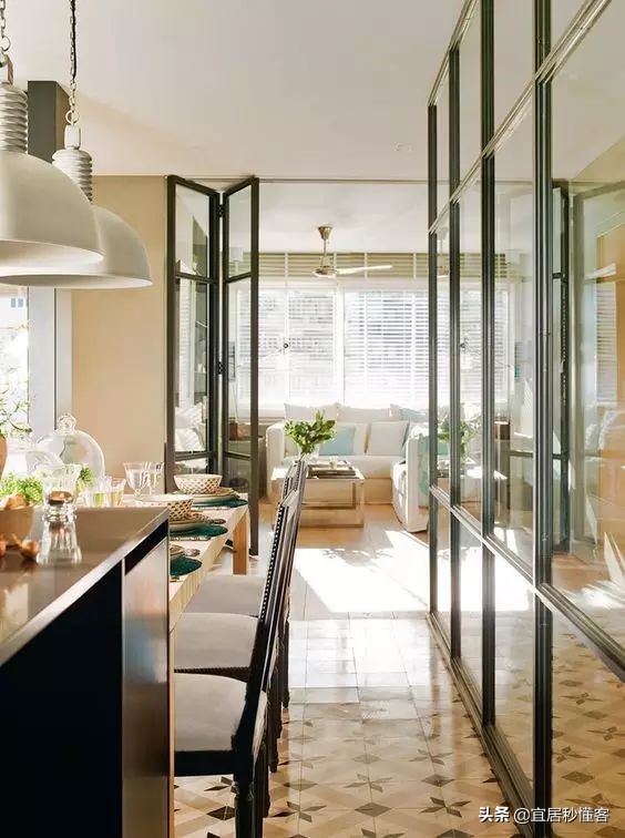 装修玻璃隔断效果图大全小户型,小户型卫生间玻璃隔断