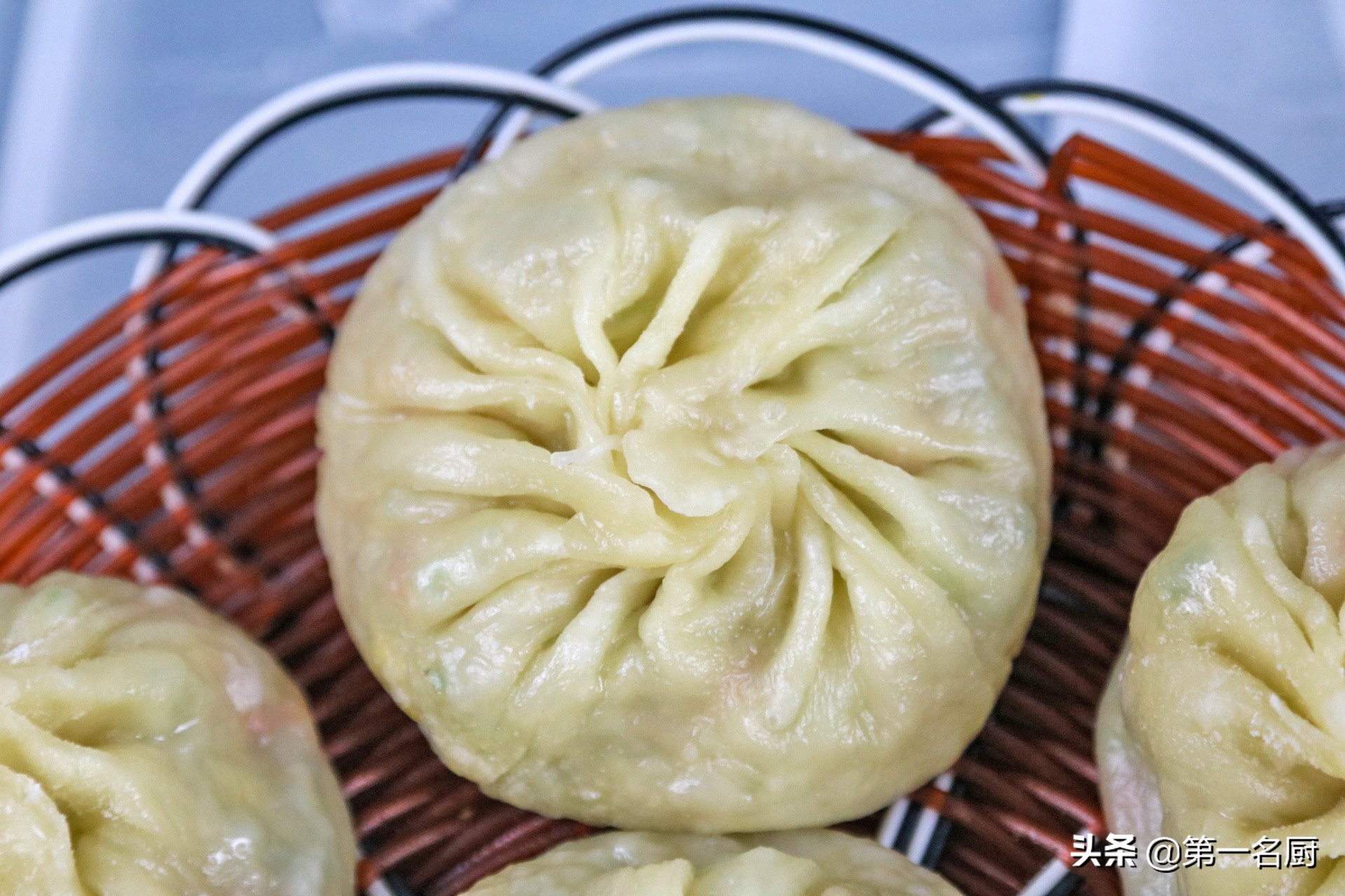 虾仁馅皮薄小笼包,扬州小笼包皮薄馅厚