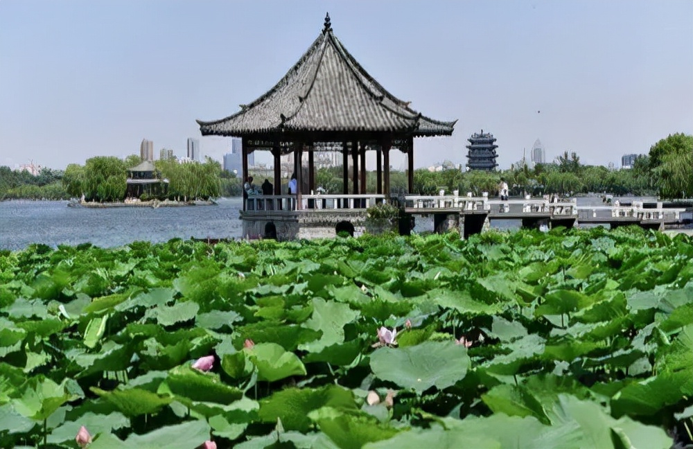 山东济南好玩的地方推荐一日游,2022春节济南融创乐园值得去吗