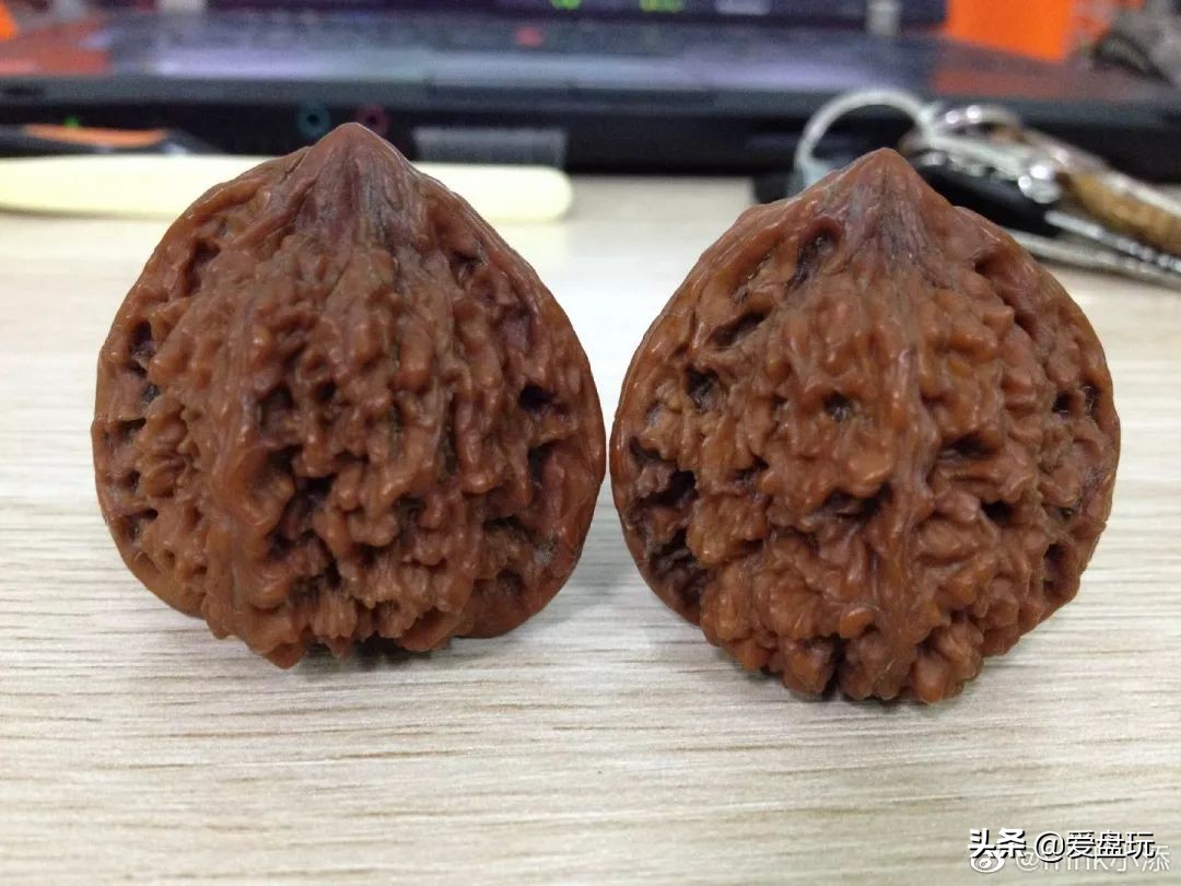 文玩核桃盘多久才会玉化,用手盘的核桃怎么玉化