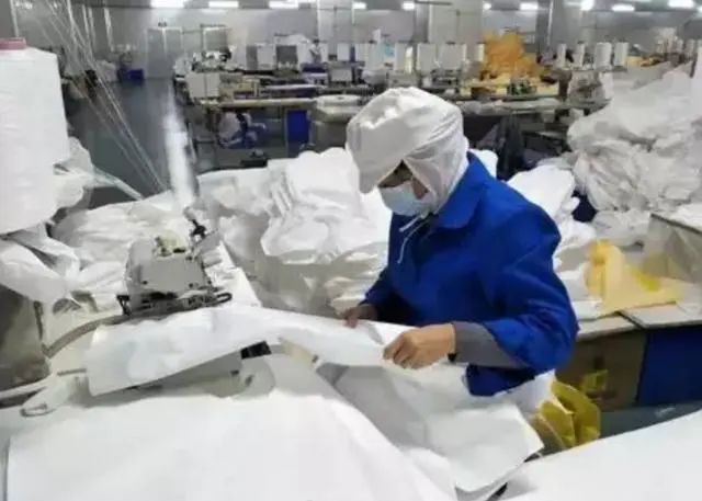 今年315，口罩必C位出道：有人倒卖赚45万，还成商家“获客”诱饵