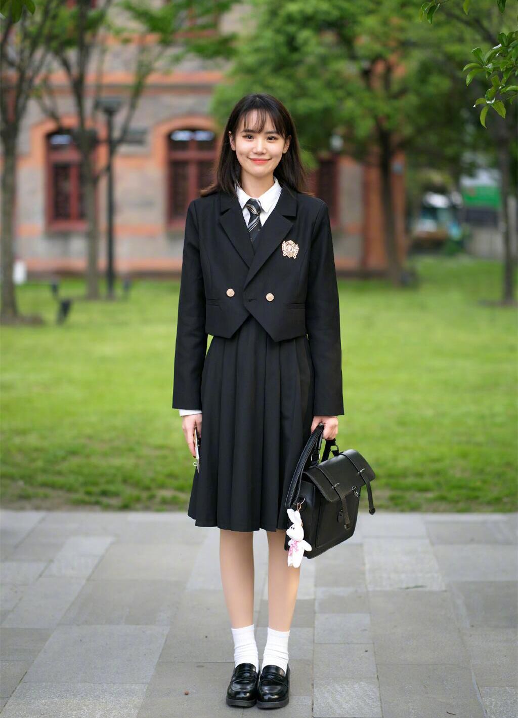 今年流行的夏天鞋子搭配,夏夏穿搭的鞋子