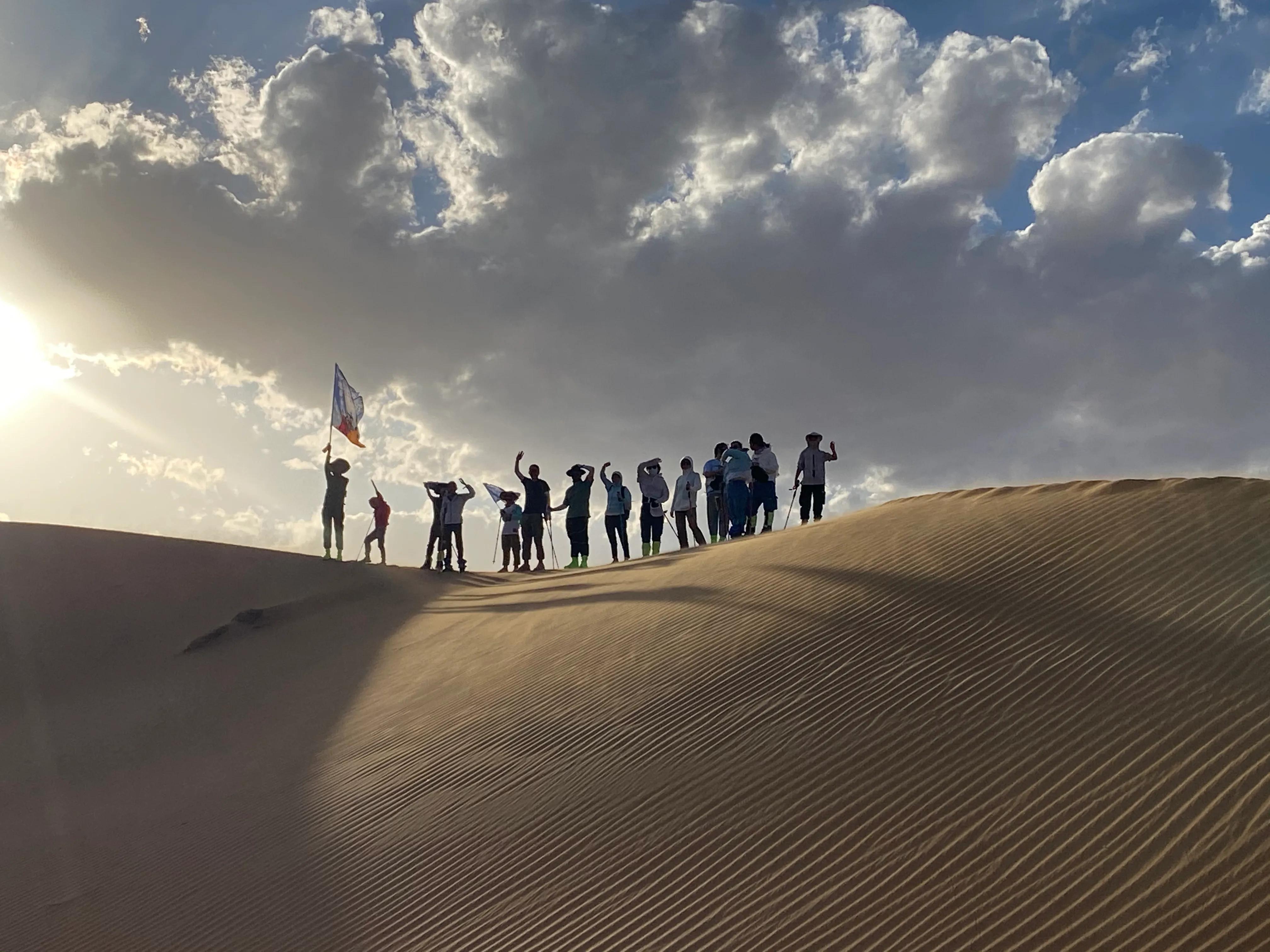 为我们的沙漠徒步画上圆满的句号