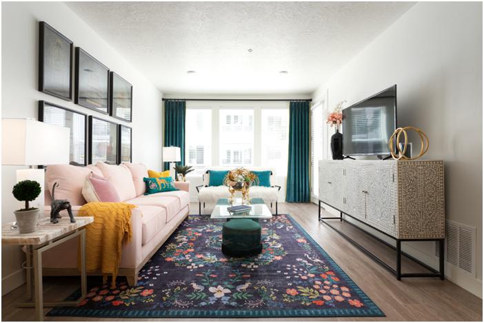 两边房间中间客厅精装房改造,住了一年的精装房要不要改造呢