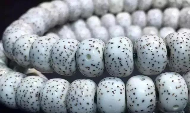 星月菩提怎么盘玩更亮更容易上色,星月菩提怎么盘玩亮的快些呢