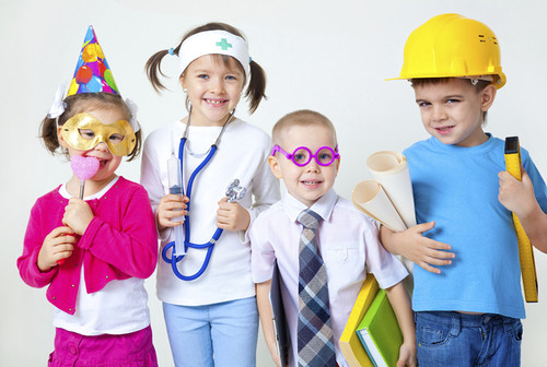 各年龄段爸爸应该陪儿子做的事,爸爸陪伴孩子做的有意义的事情