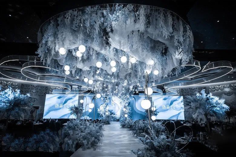 一场神秘浪漫的星空的婚礼,神秘浪漫的蓝色星空婚礼