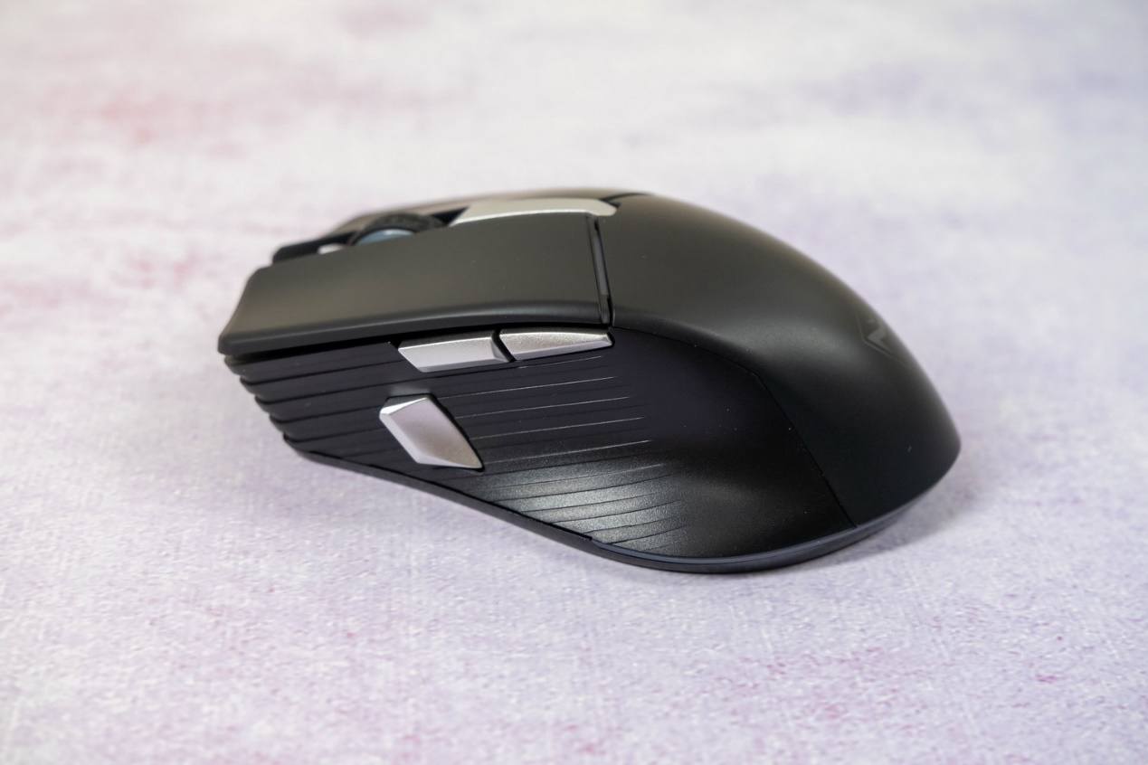 款款优秀，组合起来吃鸡更轻松，机械师游戏套装体验