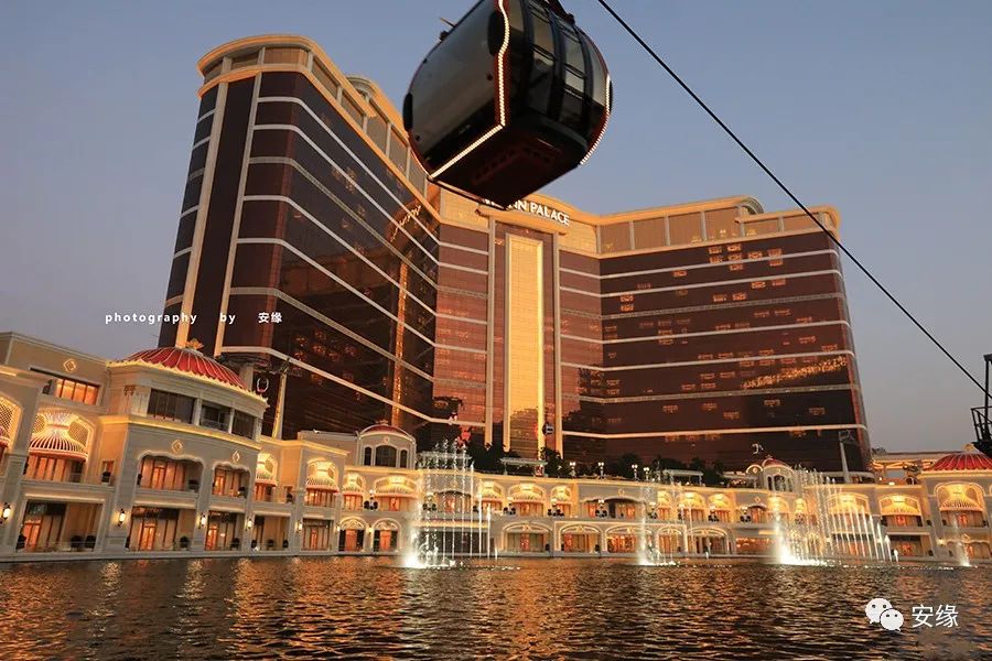 住进澳门的拉斯维加斯，打开“魔法盒”里活色生香的夜生活