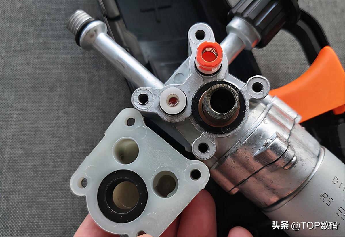 锂电洗车机能达到800w吗,锂电洗车机换大电池用