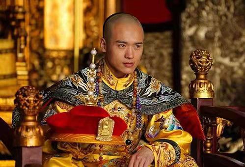 康熙初见乾隆完整版,康熙第一次见到乾隆就喜欢他吗