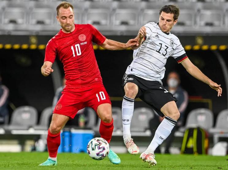 埃里克森国米欧冠首秀,埃里克森绝杀国米