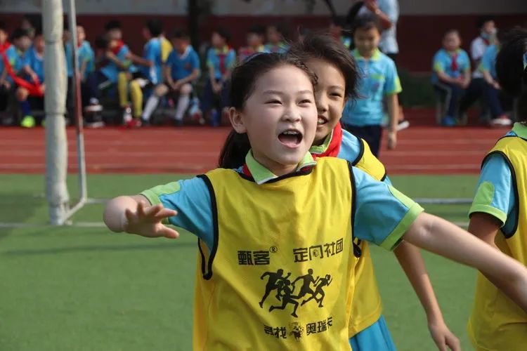 百花小学2023运动会,百花小学足球比赛视频