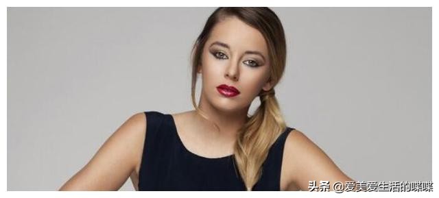 英超十大足球宝贝图片,英超十大足球宝贝是谁