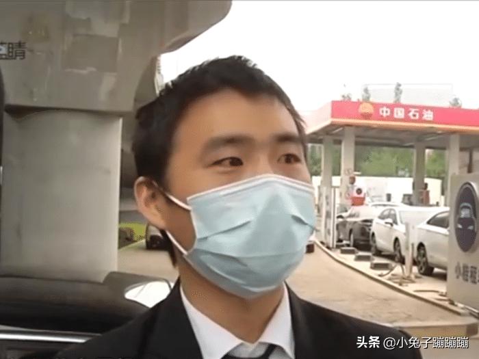 挂靠网约车公司过户费谁出,网约车挂靠公司不给过户怎么办