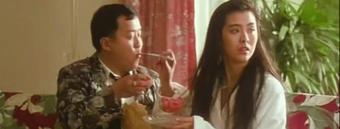 32年前王祖贤这部港片，“破尺度”出演，虽删减8分钟却依然经典
