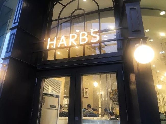 一碰就塌，禁止拍照：这家网红蛋糕店没有少女心