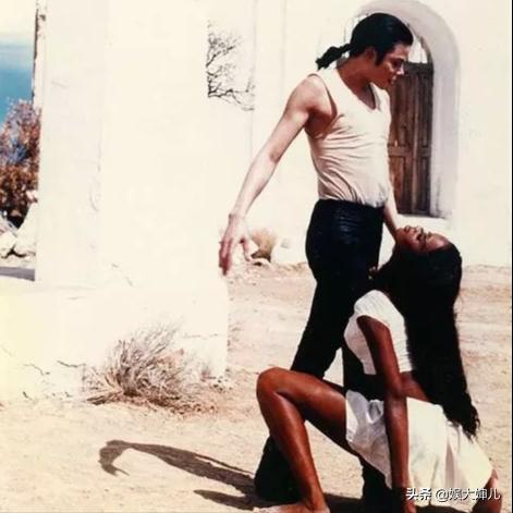 迈克杰克逊与麦当娜关系如何,当年麦当娜致敬迈克杰克逊