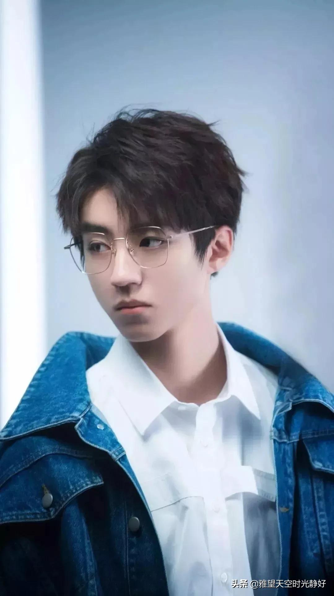 盘点国内男明星眼镜杀高清写真照斯文帅气沉稳内敛雅致贵气