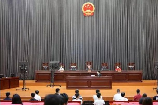 黑客解锁微信“一键洗白”功能！可不被微信限制交易...