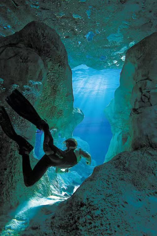 当你直视深渊时深渊也在直视你,你要知道当你凝视深渊的时候