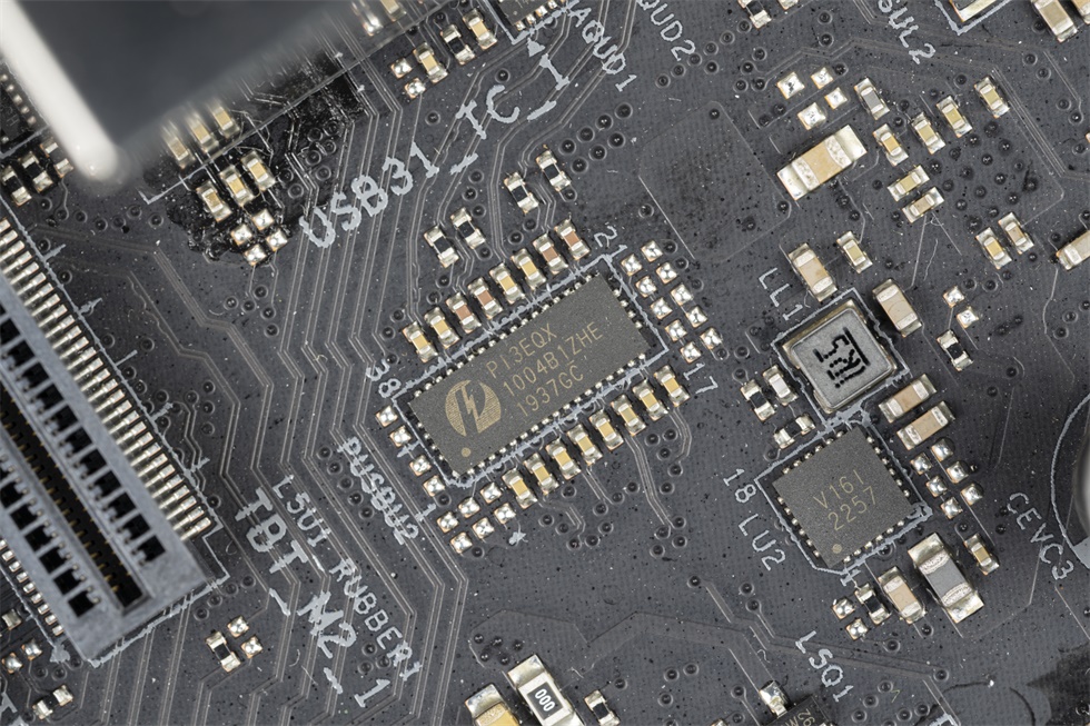 鍗庢搸z490aqua姘村喎瑁呮満,娣卞害瑙ｆ瀽鍗庢搸z490