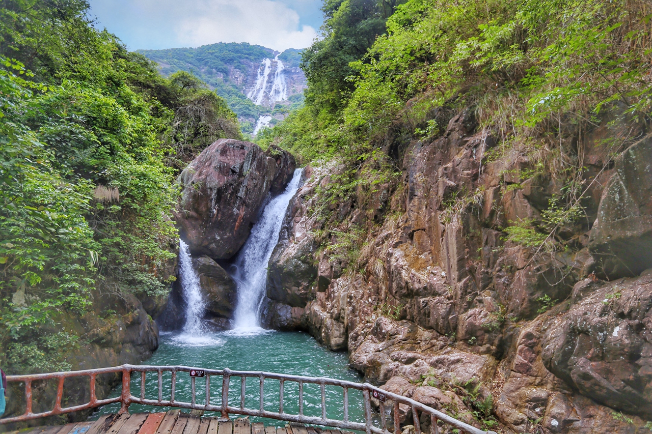 广州簕杜鹃瀑布,广州附近的高山瀑布