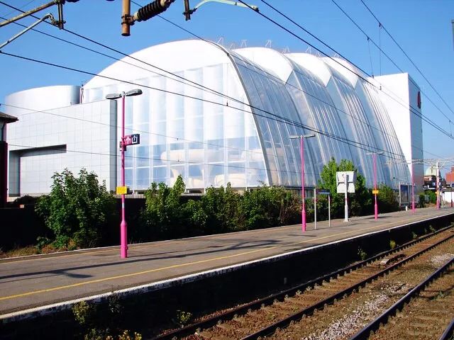 埃塞克斯大学留学费用,南埃塞克斯学院是什么档次