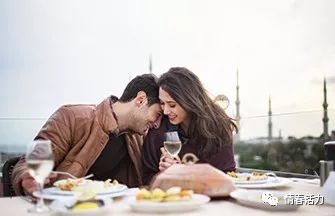 情侣两人三观很重要吗,情侣俩人三观不合怎么办