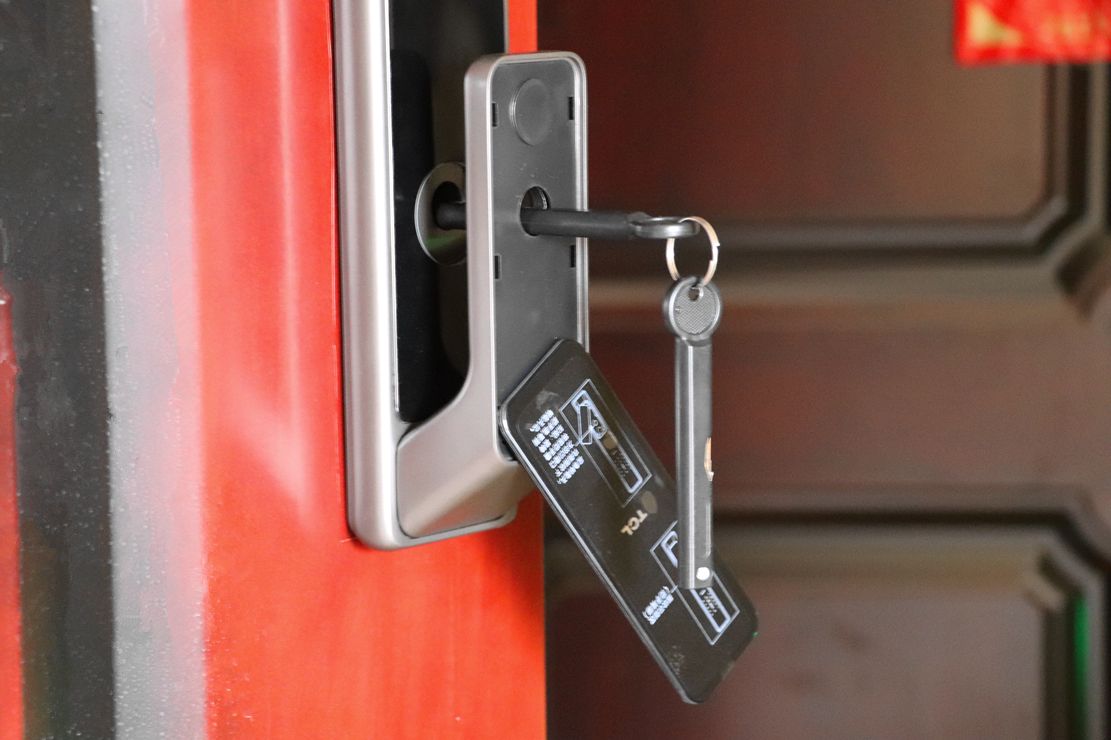 tcl智能门锁k7j怎么使用,tclk7j智能门锁如何调整锁舌