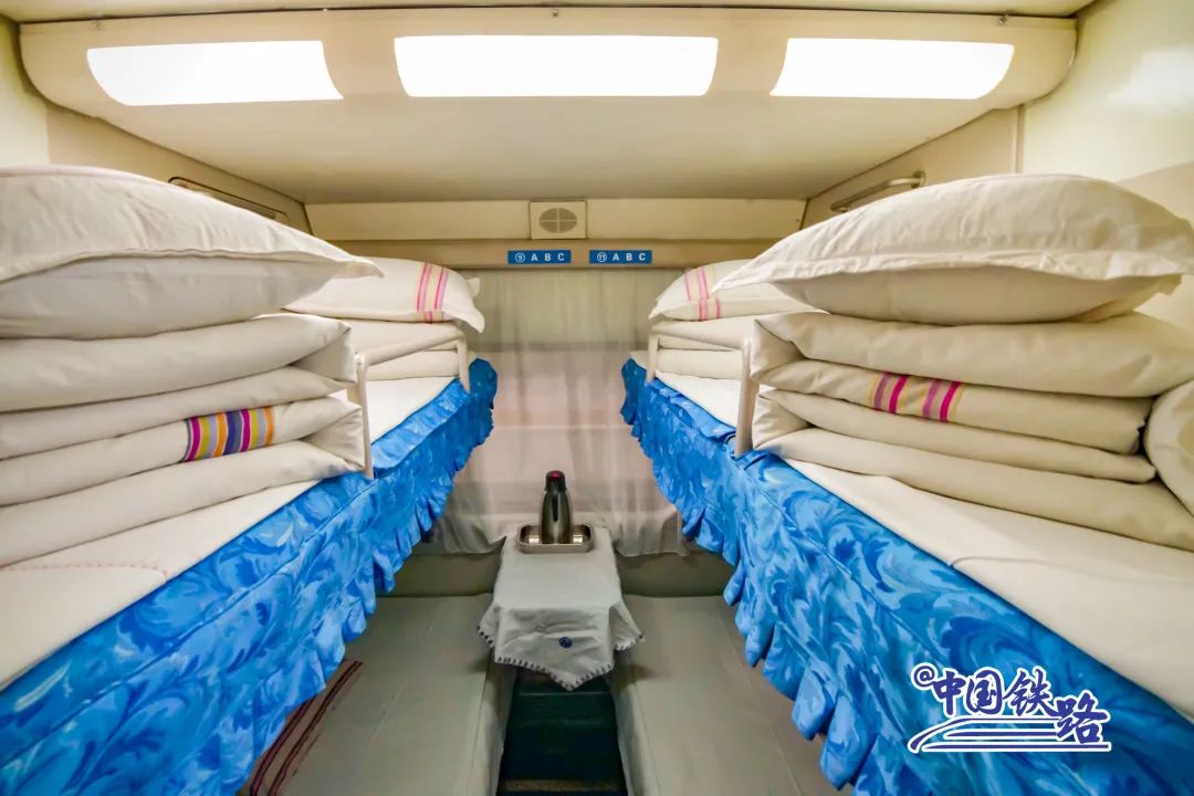 双层火车卧铺大床房西藏,双层火车卧铺大床房过夜