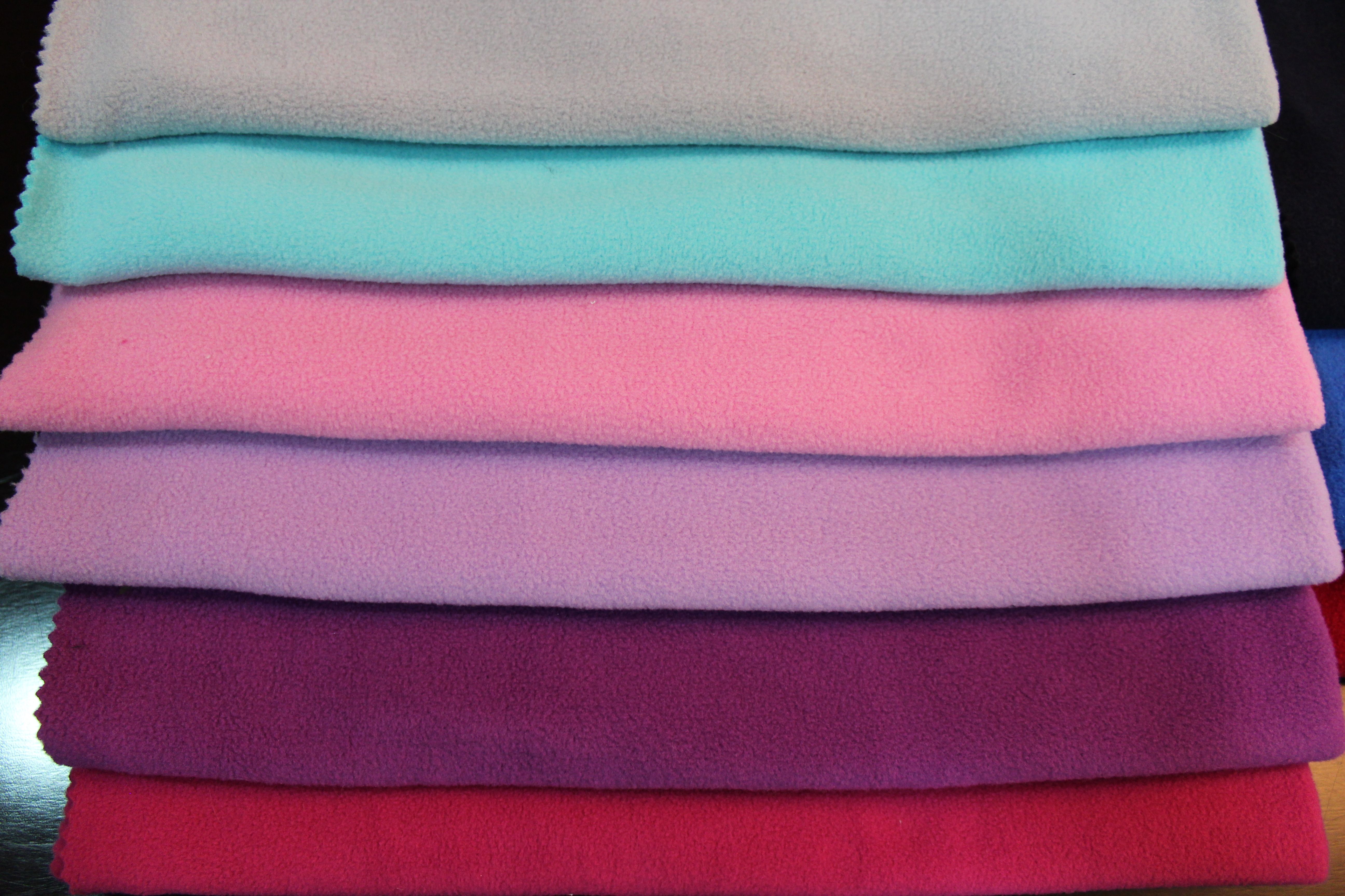 纺织人不一定全都知道的摇粒绒的成分、分类和常见问题！