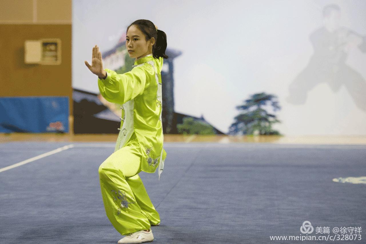 七律恭喜野草诗社成立四十周年,七绝恭喜野草诗社成立四十周年