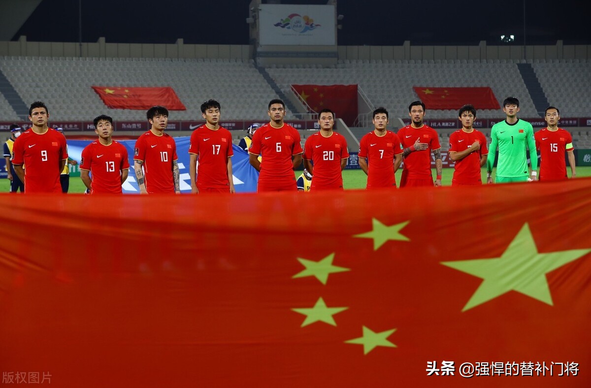 国足集训名单出炉艾克森武磊入选,艾克森与武磊在上港配合如何