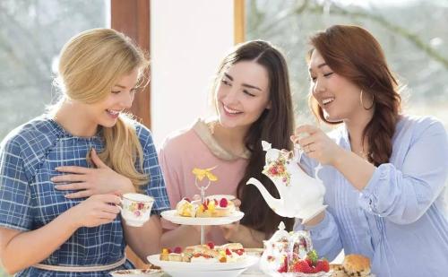 喝茶的优雅方法,如何优雅地喝一杯英式下午茶