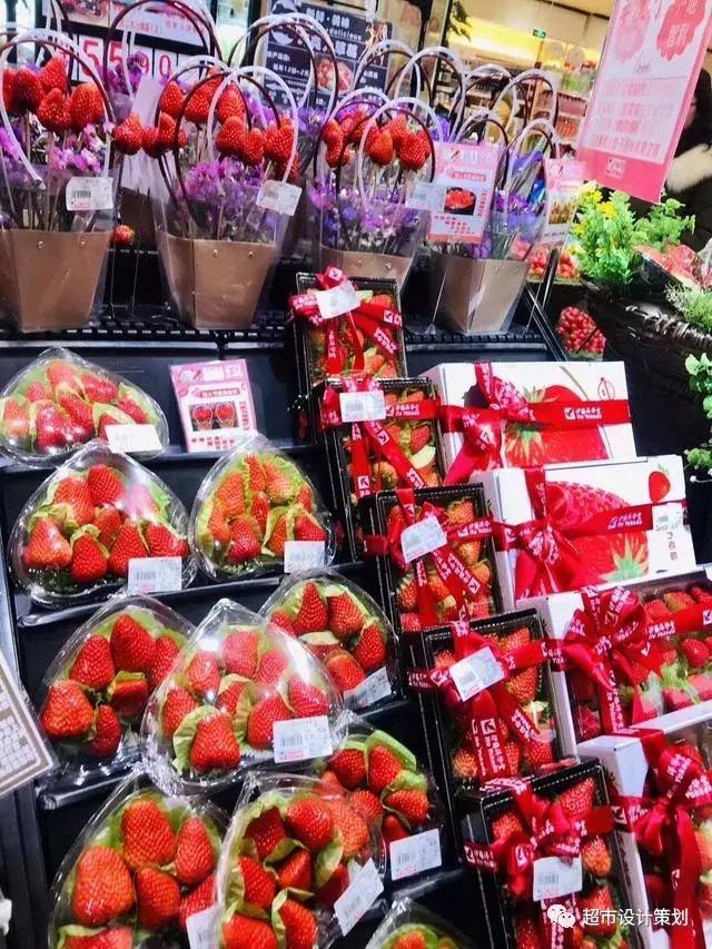 一组超市陈列图,超市肉品区陈列与摆放