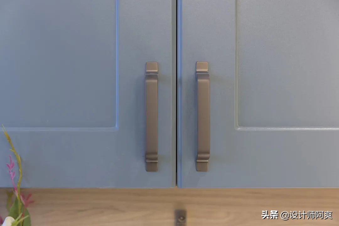 卫生间浴室柜怎么选才能不踩坑,卫生间浴室柜该怎么正确选择